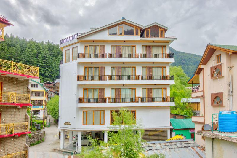 Manali courtyard by SR Hotels